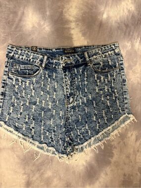 EliteStyle Distressed Light Blue High-Rise Denim Shorts